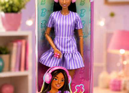 Mattel Barbie Chelsea Travel, Fashionistas & 65th Anniversary Doll Collection - Stylish, Inclusive & Collectible Barbie Toys